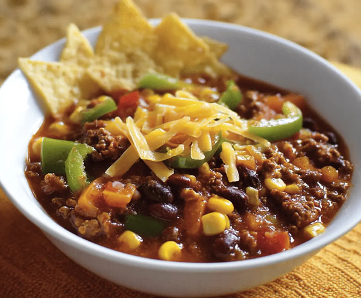 Spicy Southwest Chili with Corn and Peppers